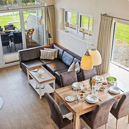 Holiday home Luxuswellnesshaus Strandhus Bliesdorf