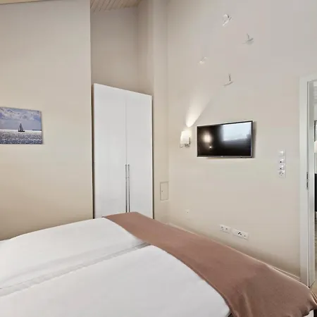 Luxuswellnesshaus Strandhus Holiday home *