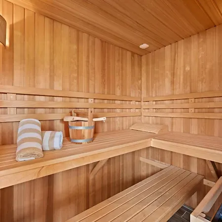 Luxuswellnesshaus Strandhus * Bliesdorf